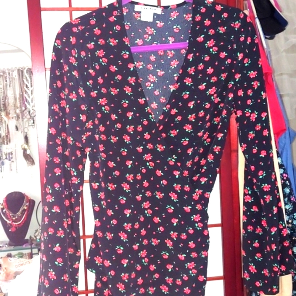 Glamorous Black Red Roses wrap front tie Blouse Sz 6